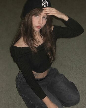 Full leaked Momi momi/ private photo