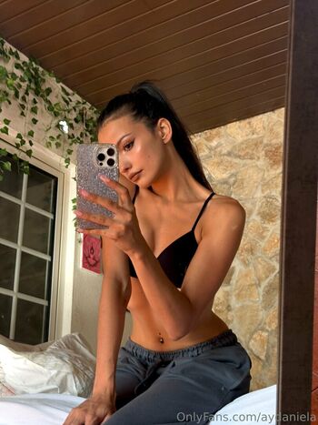 Full leaked Aydaniela private photo