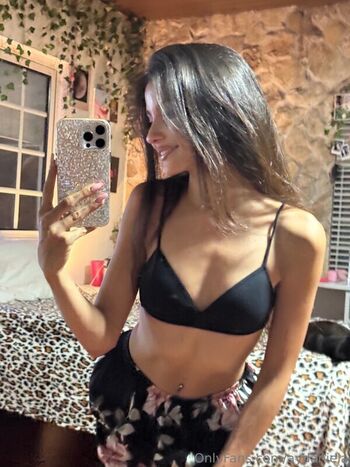 Full leaked Aydanielaa private photo
