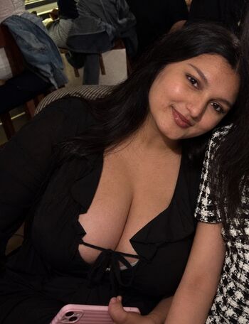 Full leaked Ayushaaaa private photo