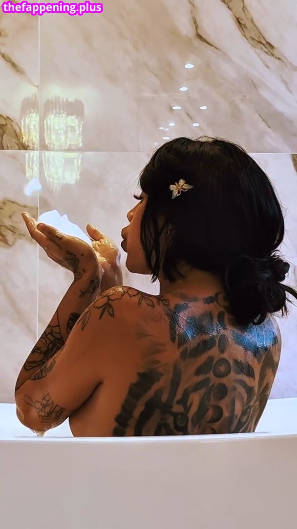 Leaked Ashley newbrough/ private photo viral onlyfans