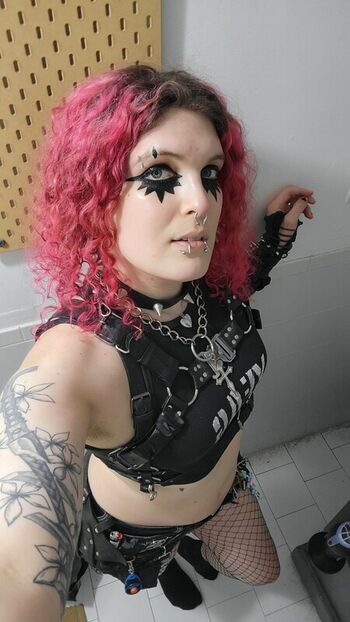 Full leaked Btster private photo
