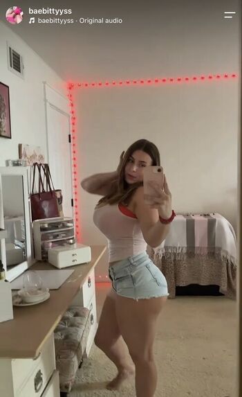 Full leaked Babittyyss private photo