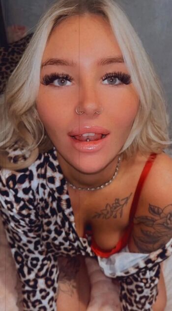 Full leaked Babexbarbi private photo