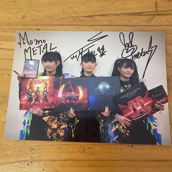 Full leaked Babymetal private photo