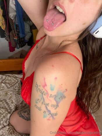 Full leaked Badandpretty private photo