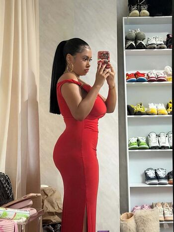 Full leaked Badnana page private photo
