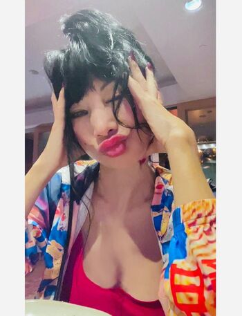 Bai Ling