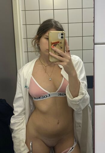 Full leaked Bailllou private photo