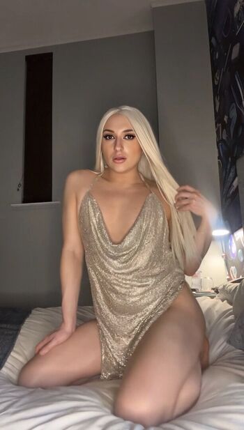 Full leaked Bambi bentley private photo