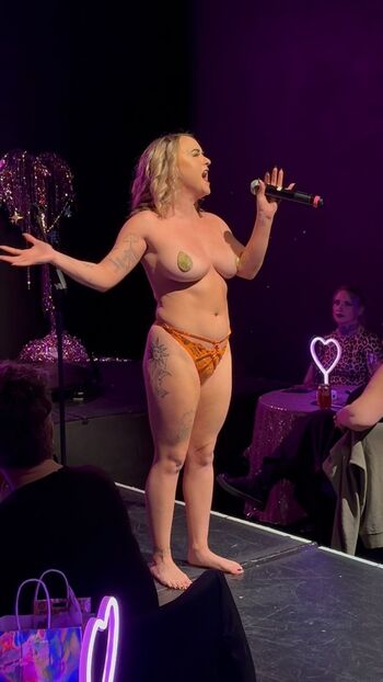 Full leaked Bambi labelle private photo