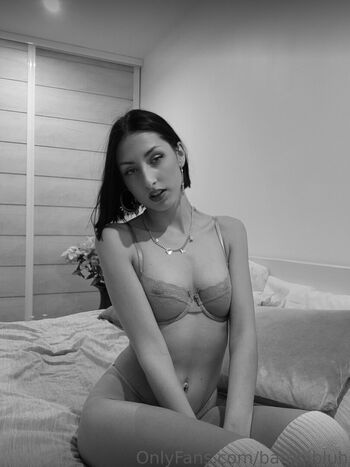 Full leaked Bambibluh private photo
