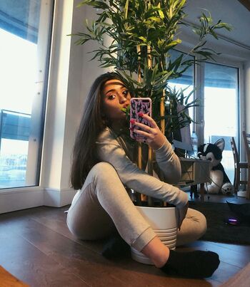 Full leaked Bambinobecky private photo