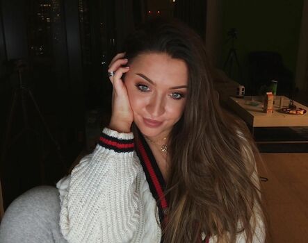 Full leaked Bambinobecky private photo