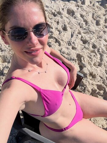 Full leaked Barbara evans private photo