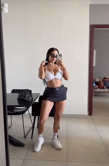 Full leaked Barbiielopez private photo