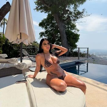 Full leaked Barbiielopez private photo