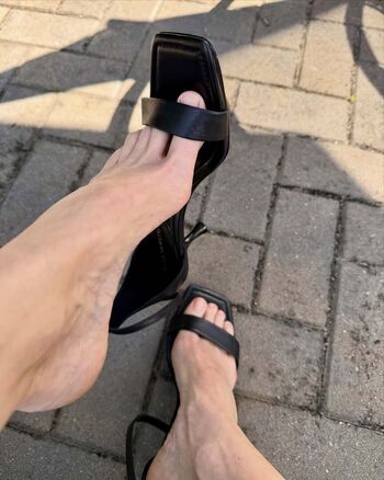 Full leaked Barearchedbeauty page private photo