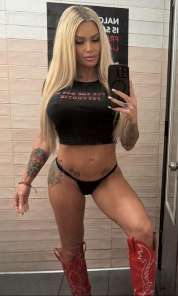 Full leaked Bartender elyse private photo