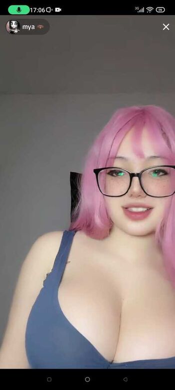 Full leaked Bat spitt private photo