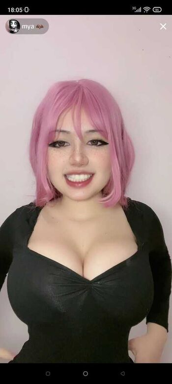 Full leaked Bat spitt private photo