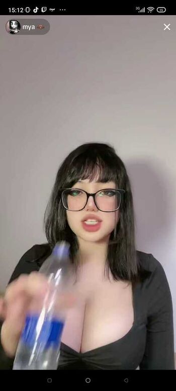 Full leaked Bat spitt private photo