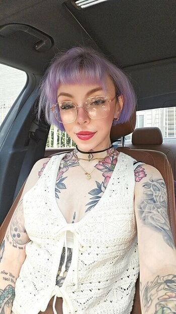 Full leaked Batgurl private photo