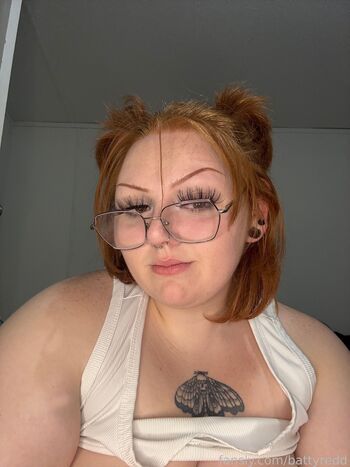 Full leaked Battyredd private photo