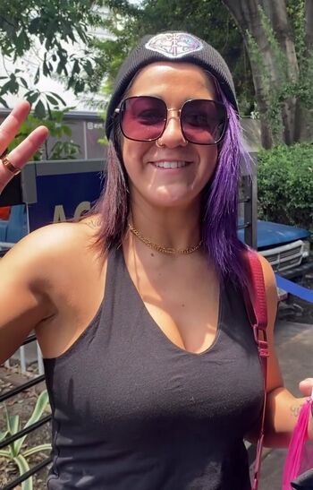 Full leaked Bayley private photo