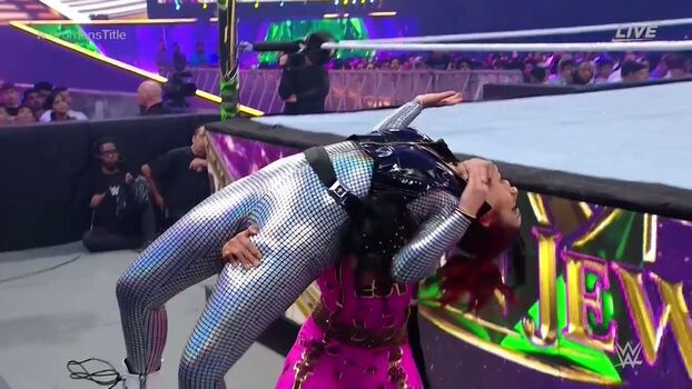 Full leaked Bayley private photo