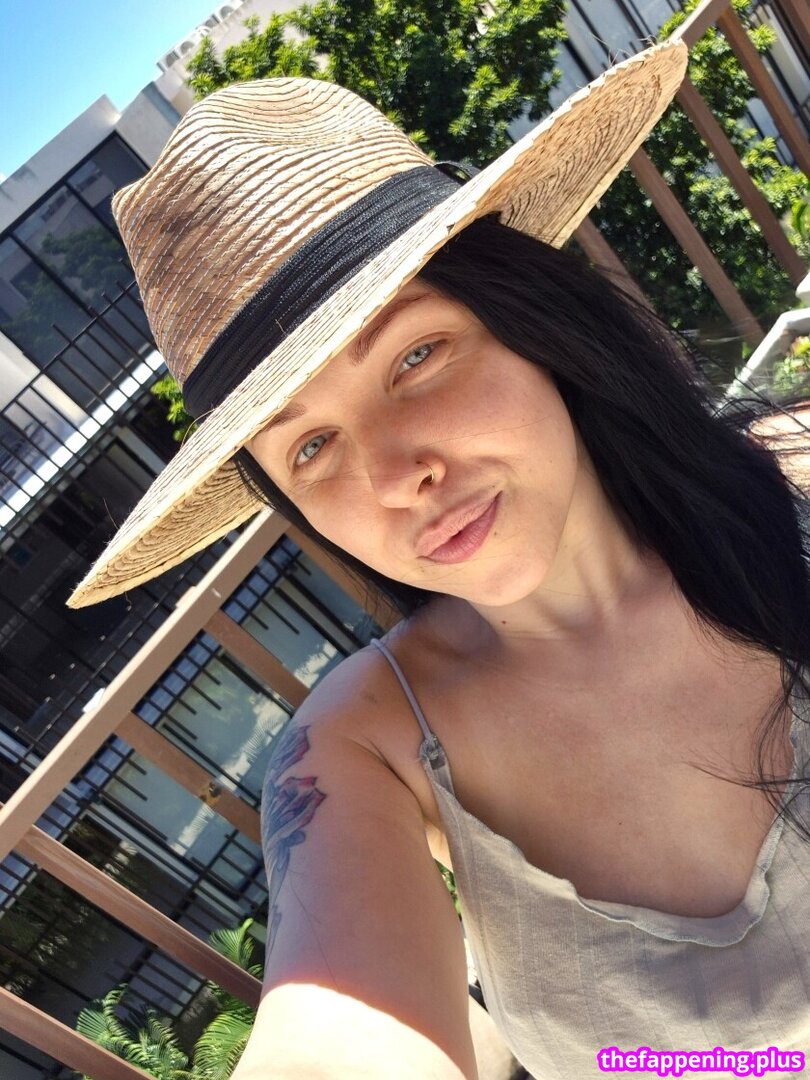 BBC Dildo Solos / Riding / Stroking / Sucking / etc. / https: / lyssaoficiall / talitasilvx Foto OnlyFans Nua #299