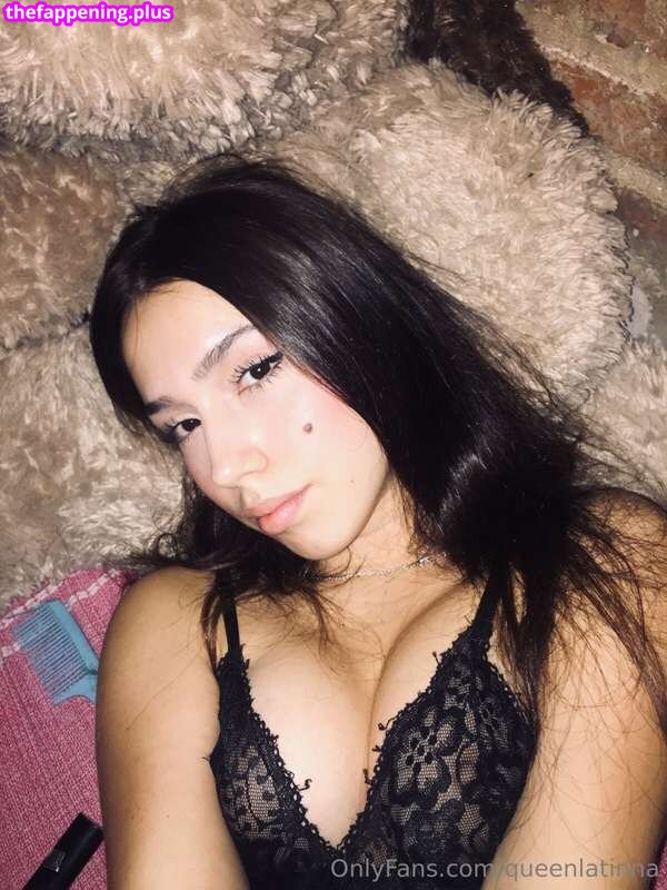 Triinivc / bbytrinita / https: 누드 OnlyFans 사진 #2