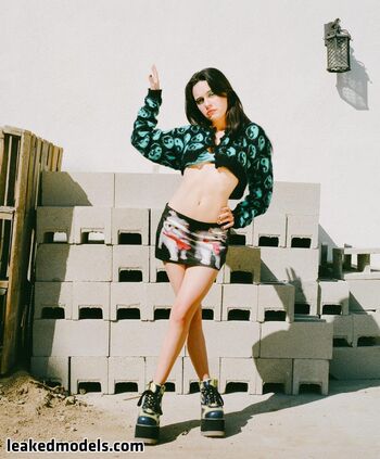 Full leaked Bea miller private photo