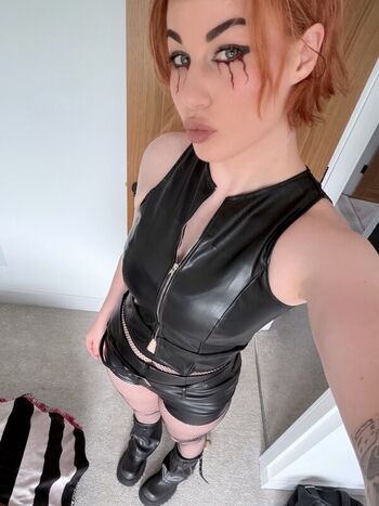 Full leaked Bea priestley page private photo