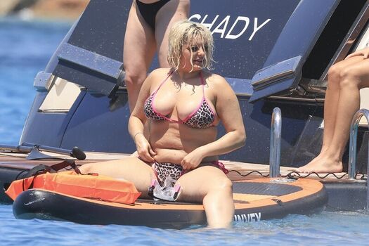 Full leaked Bebe rexha private photo