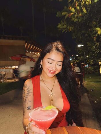 Full leaked Beca barreto private photo