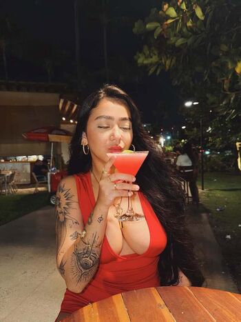 Full leaked Beca barreto private photo