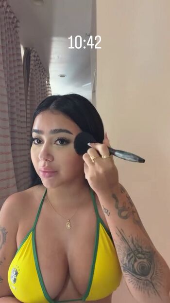 Full leaked Beca barreto page private photo