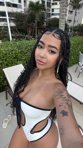 Beca Barreto