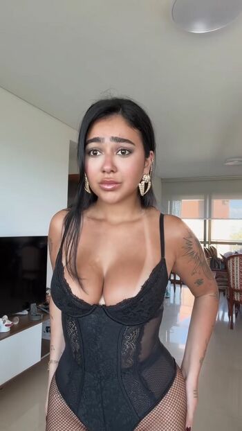 Full leaked Beca barreto private photo