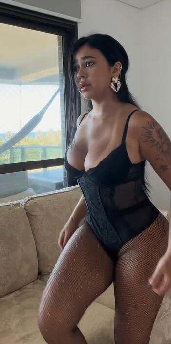 Full leaked Beca barreto private photo