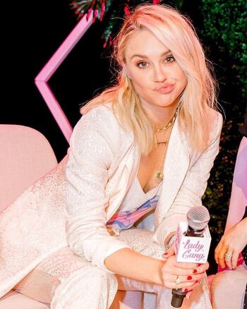 Becca Tobin