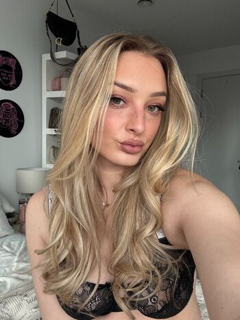Full leaked Becki whiting private photo
