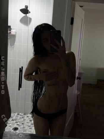 Full leaked Beebee page private photo