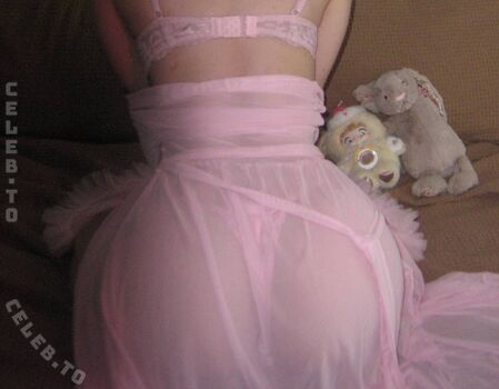 Full leaked Beebee page private photo