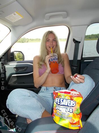 Full leaked Beez asmr page private photo