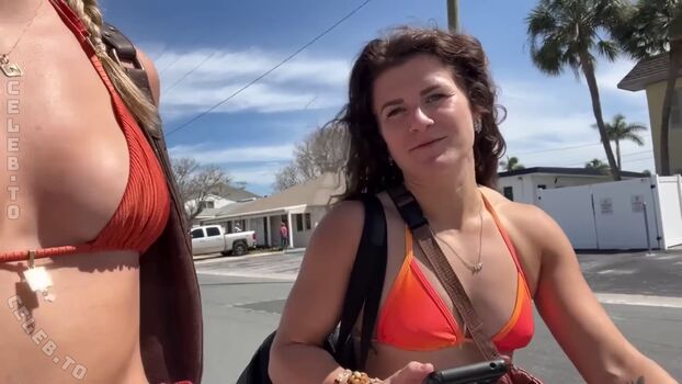 Full leaked Beez asmr private photo