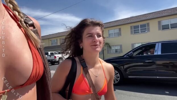 Full leaked Beez asmr private photo