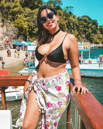 Full leaked Bel cosplay private photo