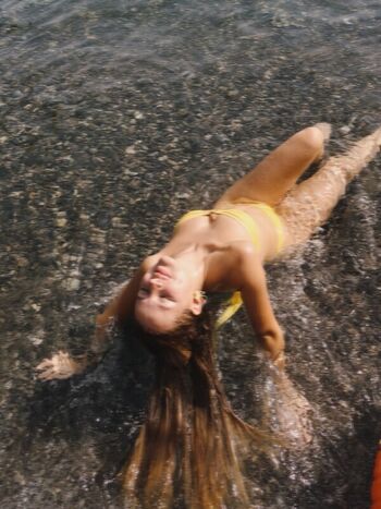 Full leaked Bela fernandes private photo